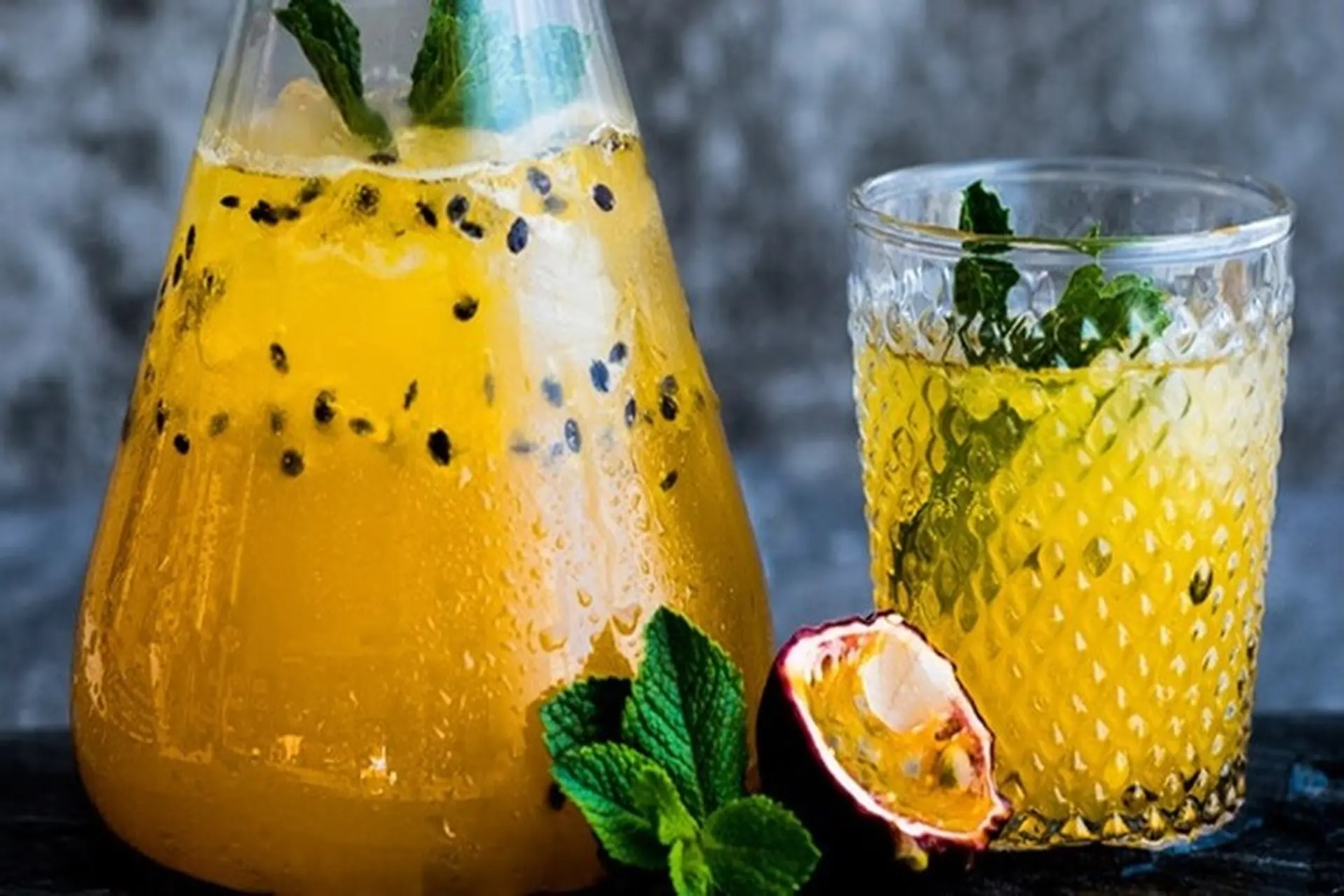 Những loại nước giải nhiệt mùa hè tại nhà dễ làm.