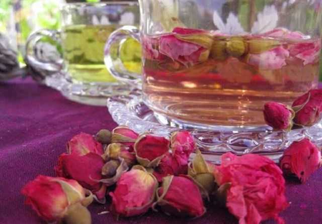 8 lợi ích sức khỏe tiềm năng của việc uống trà hoa hồng