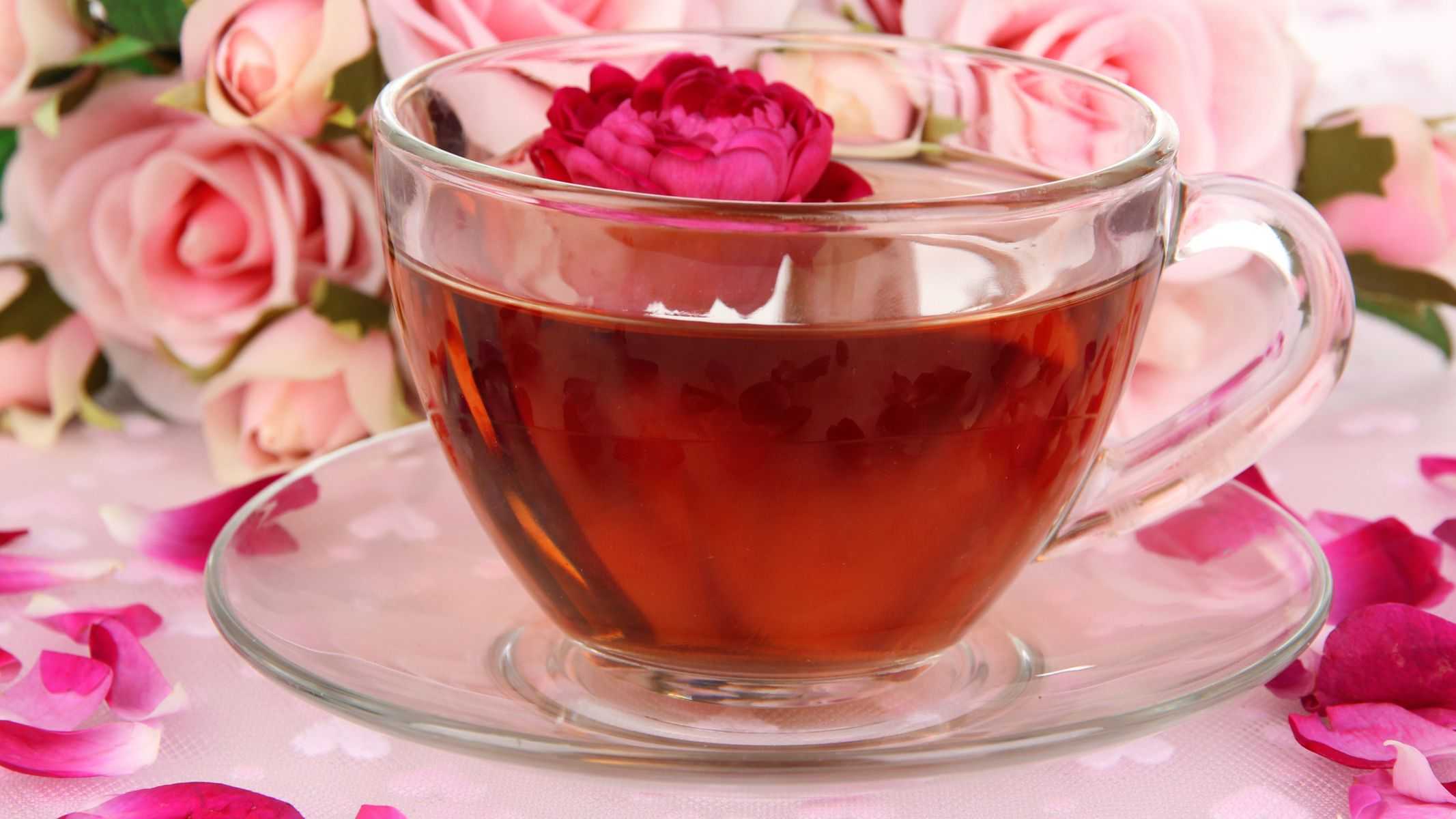 8 lợi ích sức khỏe tiềm năng của việc uống trà hoa hồng