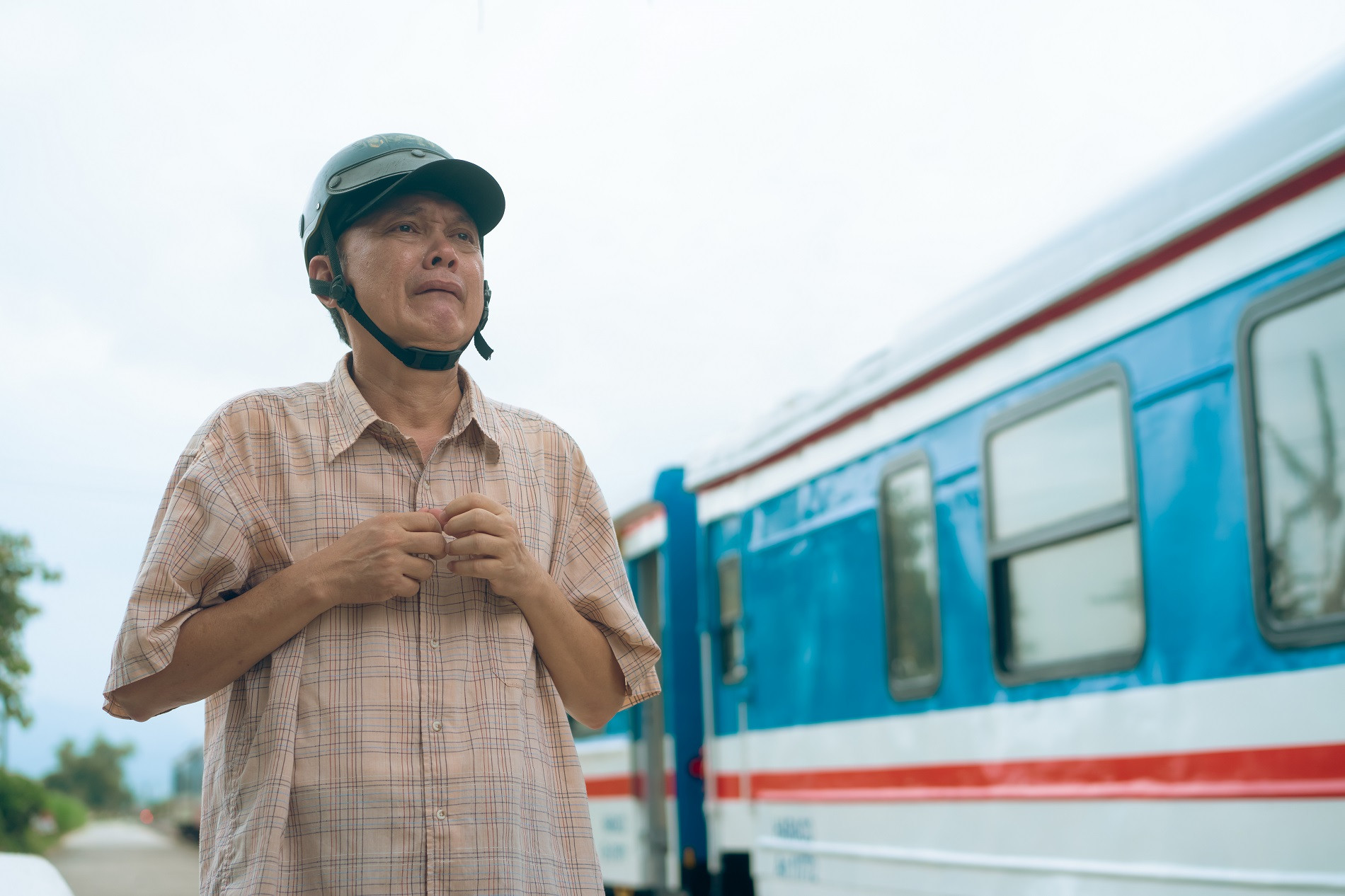 Phim ‘Cảm ơn người đã thức cùng tôi’ – Bản tình ca mới về gia đình và thanh xuân