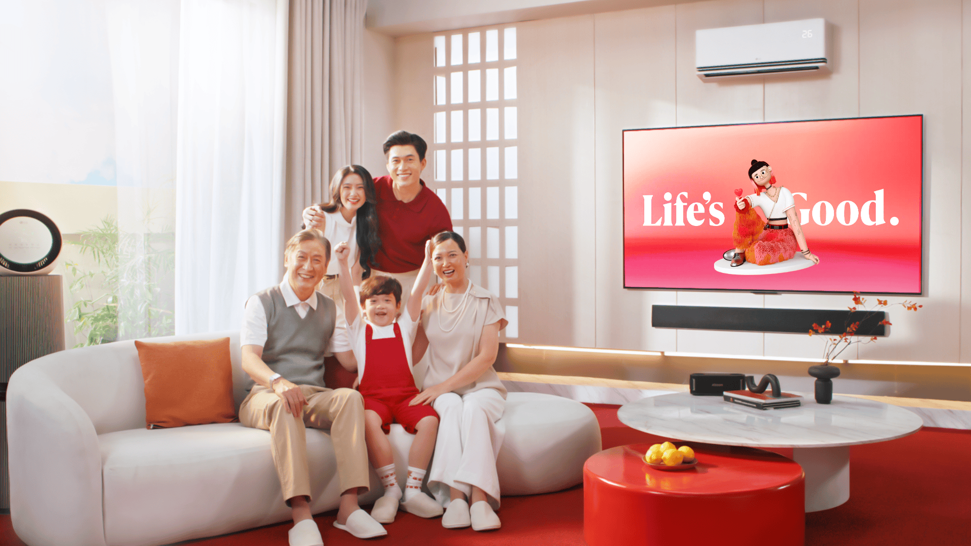 LG ra mắt brand film ‘Thấu cảm chạm Thương yêu’ kỷ niệm 30 năm gắn bó với người Việt