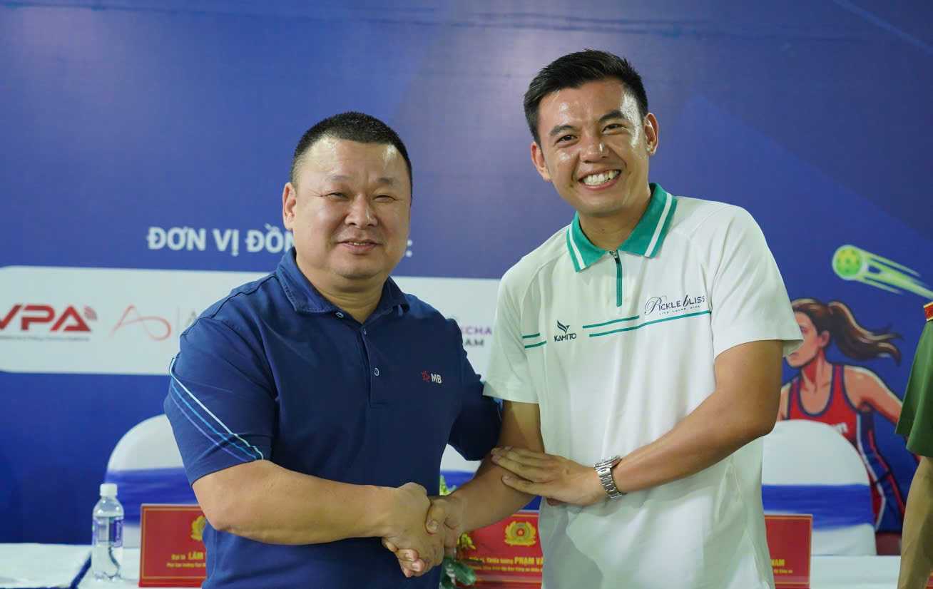 https://ngoisaovavanhoa.com/vdv-ly-hoang-nam-vo-dich-giai-pickleball-cua-co-quan-dai-dien-cuc-truyen-thong-cand-tp-hcm.html
